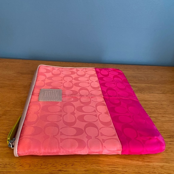 Coach tablet Case - Picture 12 of 15